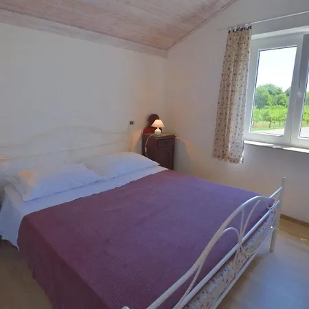 Holiday home House Slamnjaki *