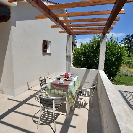 House Slamnjaki Holiday home