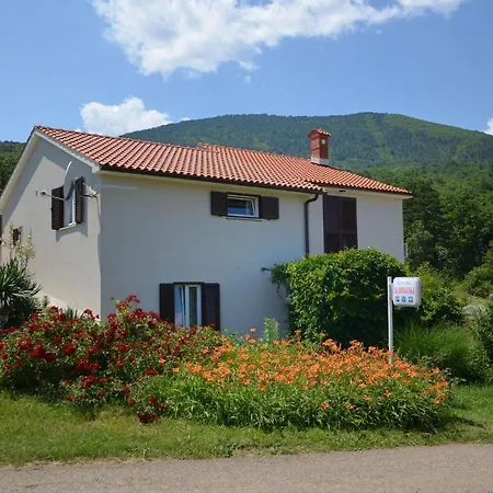 House Slamnjaki Holiday home *