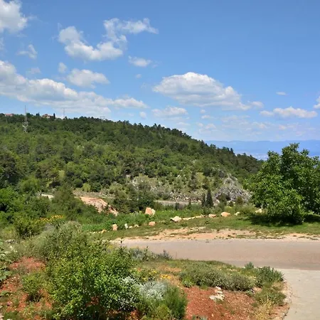 Holiday home House Slamnjaki